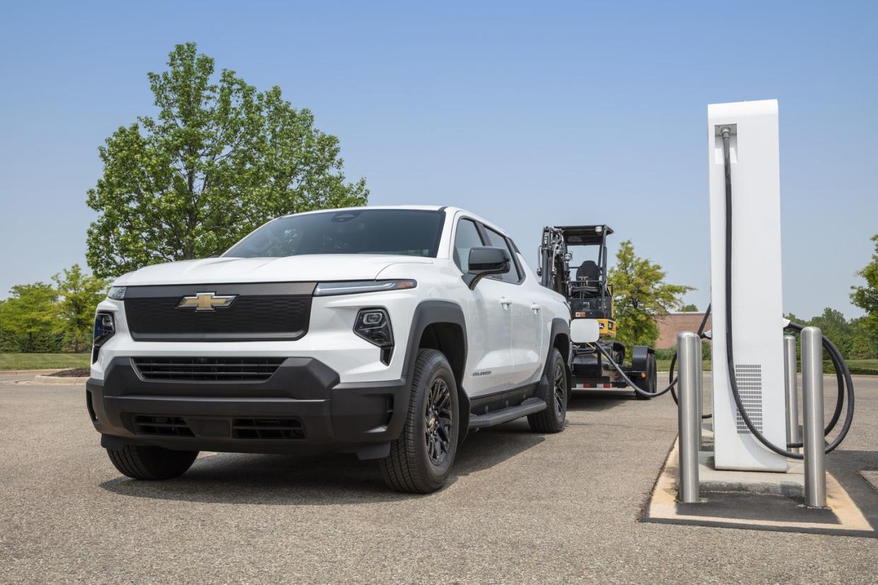 2023 chevrolet silverado ev