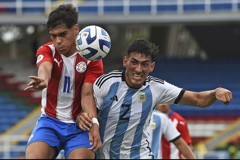 Lautaro Di Lollo y Leonardo Rolón, cuerpo a cuerpo en el aire