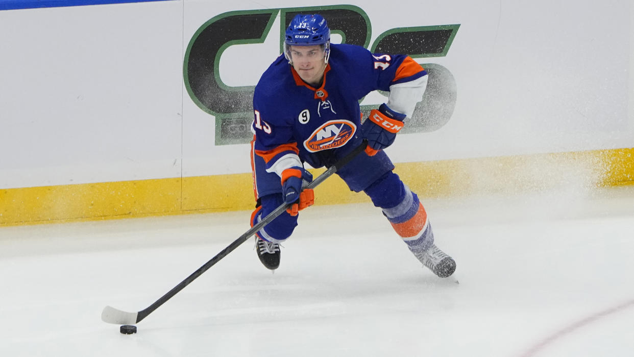 Lou Lamoriello has locked up sniper Mathew Barzal for the long haul. (Getty)