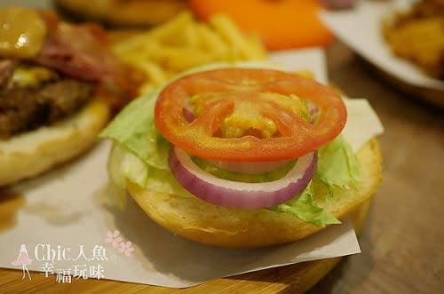 【東區美食】胖東西廚房Cool Zi Kitchen。壹週刊推薦～超可愛店狗坐檯－物超所值聚餐首選餐廳（含Menu）報人魚之友贈飲料！！