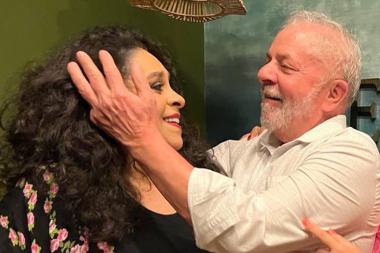 El presidente electo de Brasil, Lula da Silva, escribió en sus redes sociales unas sentidas palabras para despedir a Gal Costa, con quien compartía una amistosa relación