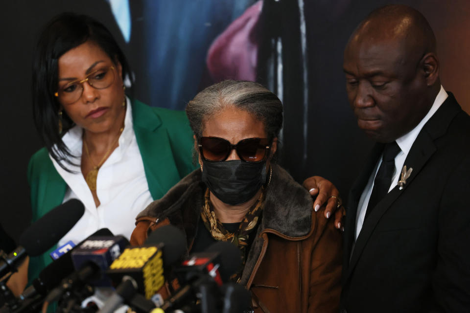 Ilyasah Shabazz, Qubilah Shabazz and Ben Crump at press conference.