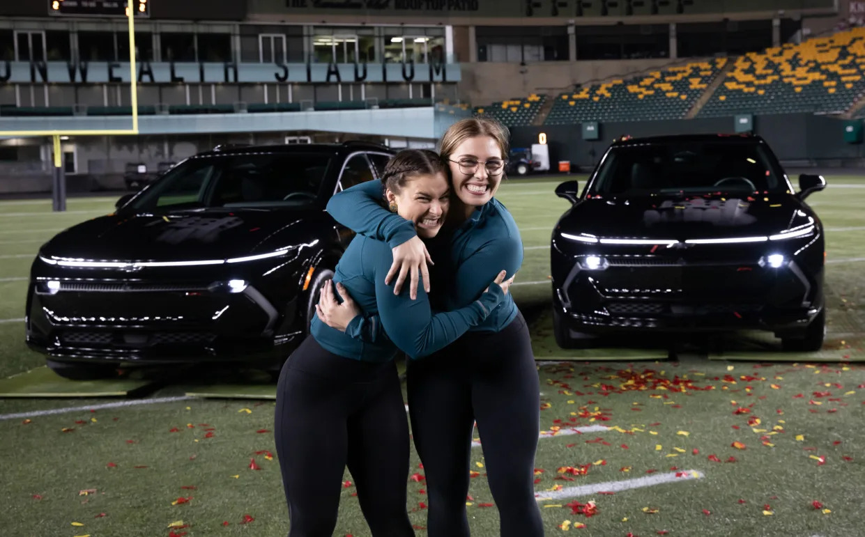 'Amazing Race Canada' Season 10 winners, wrestlers Taylor McPherson and Katie Mulkay, show women 'strong is beautiful'