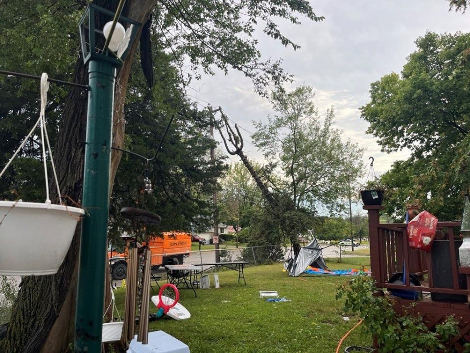 A tree fell on to a utility poll after Des Moines storms on Aug 19, 2022