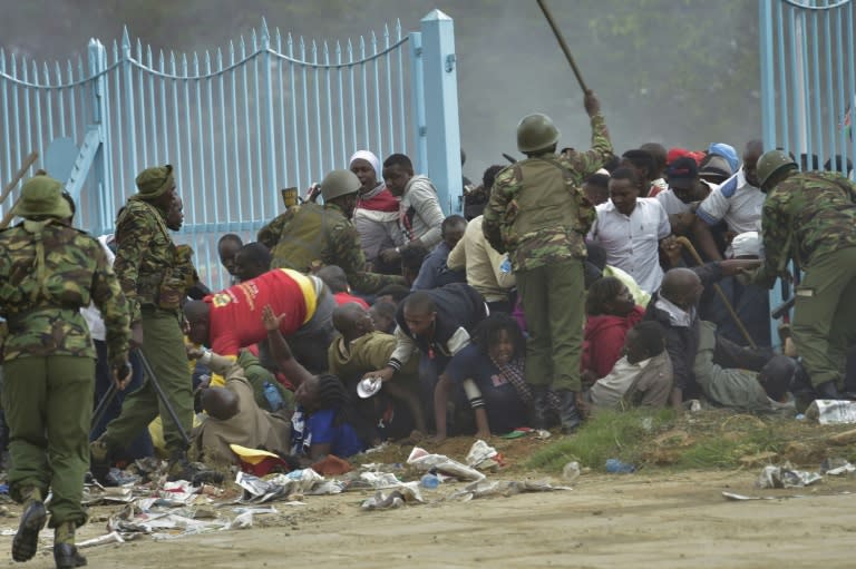 Kenyan President Uhuru Kenyatta's swearing in for a second term may not draw a line under the country's political crisis