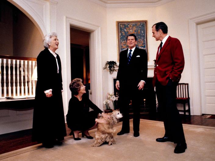 Bushes and Reagans in VP home