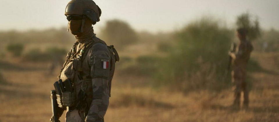 Des soldats de l'armée française au Sahel surveillent une zone rurale lors de l'opération Bourgou IV dans le nord du Burkina Faso, le long de la frontière avec le Mali et le Niger. (Photo d'archive de 2019).   - Credit:MICHELE CATTANI / AFP