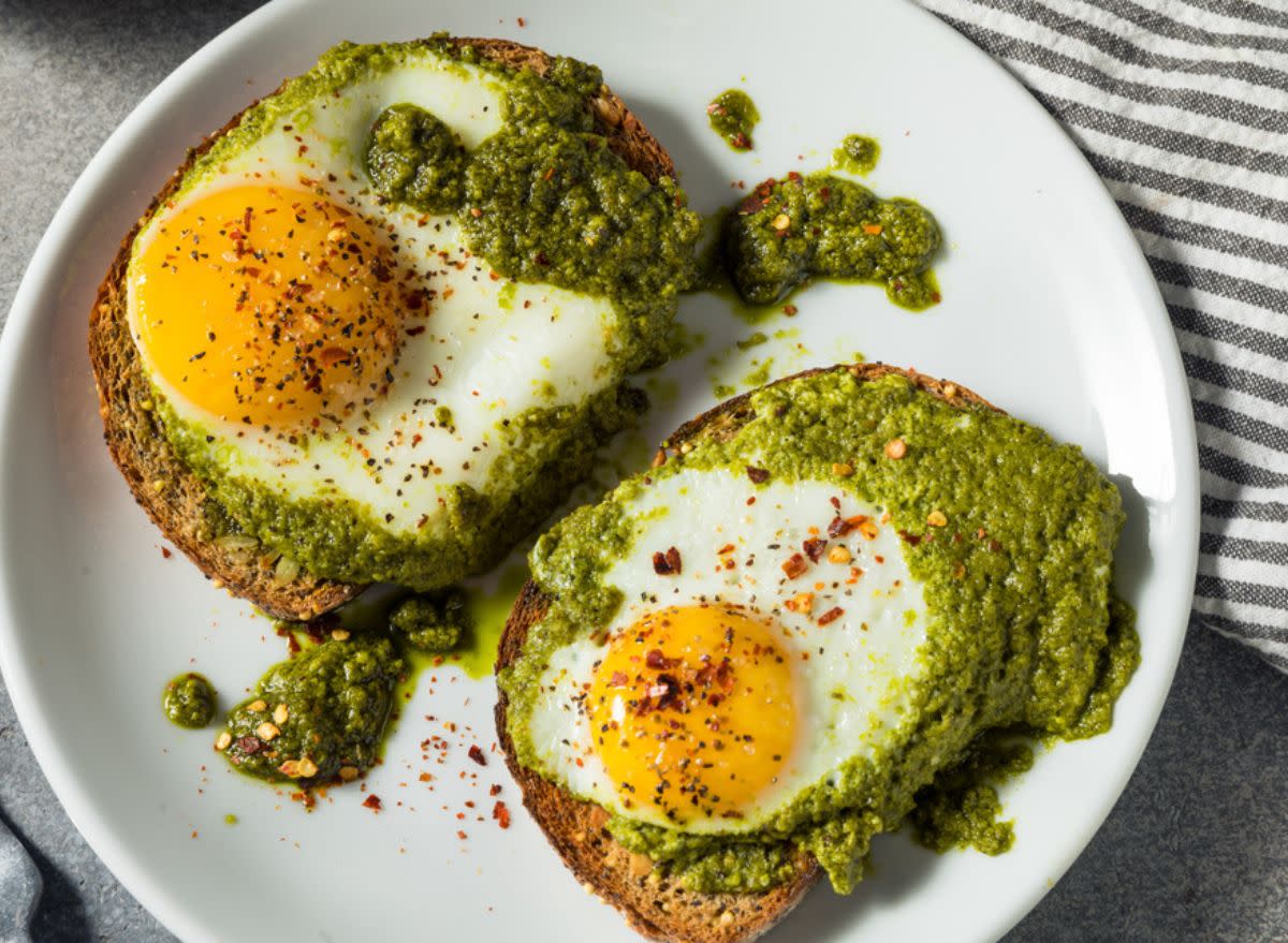 pesto eggs