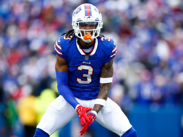Buffalo Bills safety Damar Hamlin was given CPR and taken off the field in  a stretcher, postponing the game against the Bengals