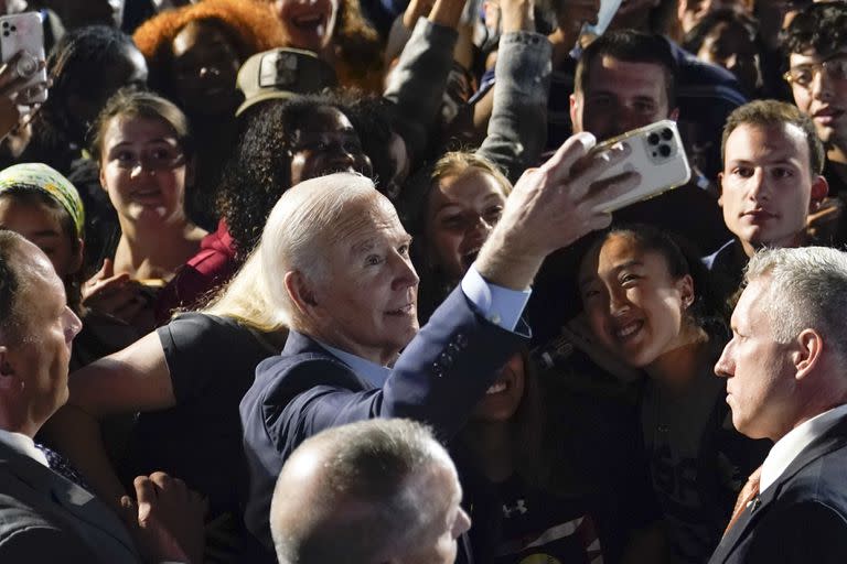 El presidente Joe Biden en un acto de campaña en Yonkers, estado de Nueva York, el 6 de noviembre del 2022.  (Foto AP/Patrick Semansky)