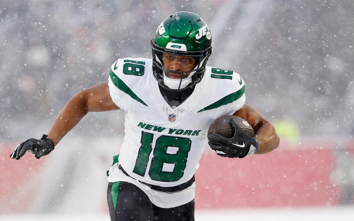 Randall Cobb #18 of the New York Jets runs against the New England Patriots at Gillette Stadium on January 7, 2024