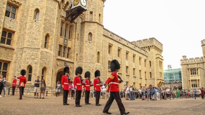 Guardias de la Reina en la Torre de Londres