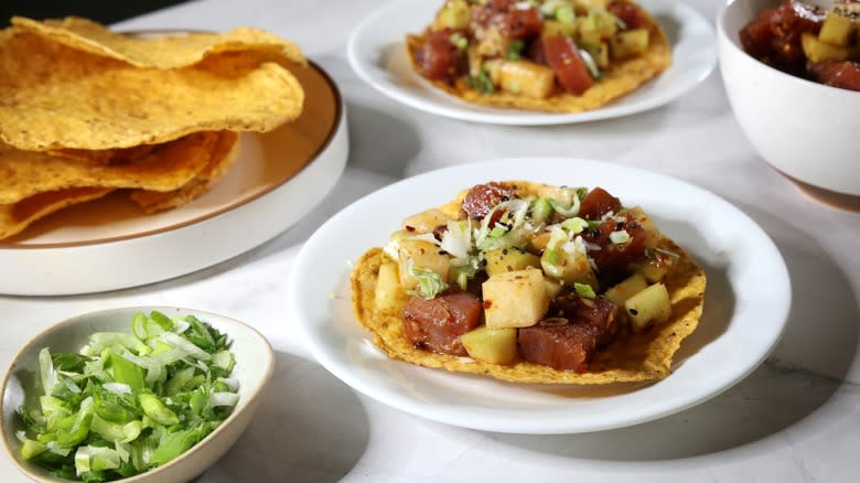 tuna tostada on plate