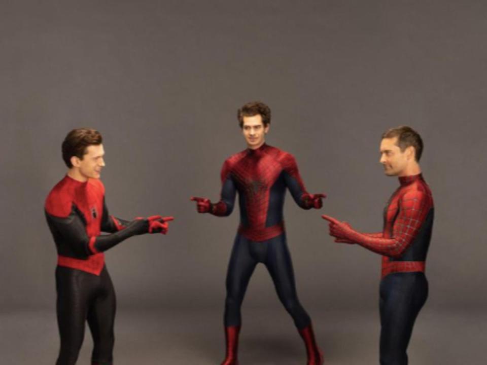 Tom Holland, Andrew Garfield and Tobey Maguire recreate the cartoon Spider-Man meme (Instagram / Marvel / Spiderman)