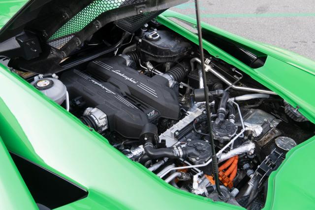 Lamborghini Revuelto Hybrid Supercar Is New Aventador: Specs, Photos, Range  - Bloomberg