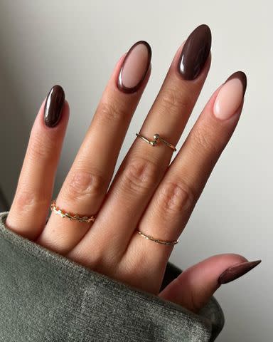 <p>Wiktoria Woznicka Instagram</p> Wiktoria Woznickas chocolate brown nails