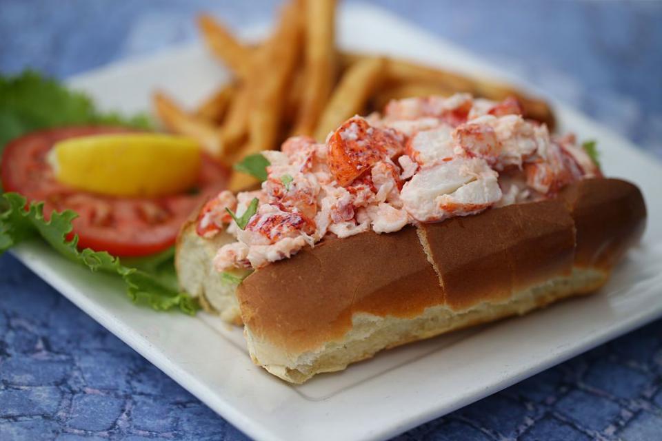 Maine: Lobster Roll