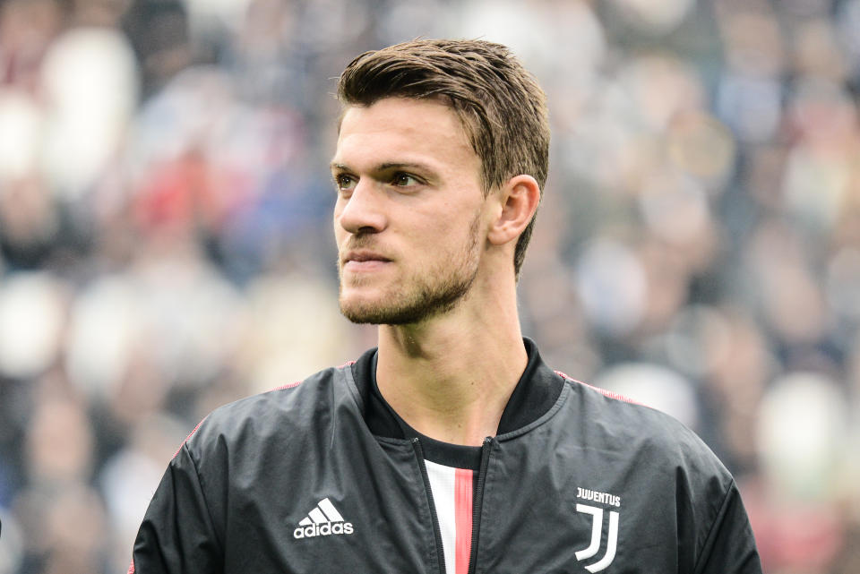 Juventus center back Daniele Rugani tested positive for the coronavirus. (Photo by Alberto Gandolfo/Pacific Press/LightRocket via Getty Images)