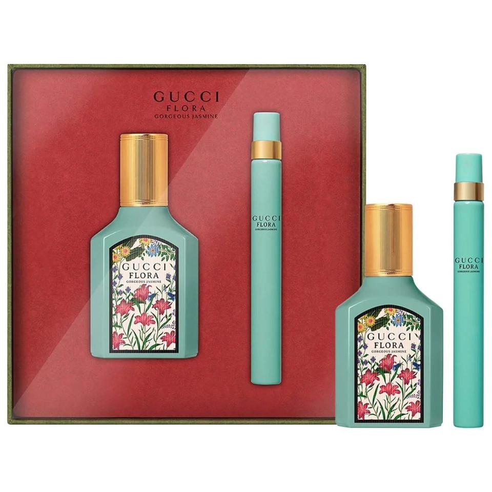 22) Gucci Flora Gorgeous Jasmine Perfume Gift Set