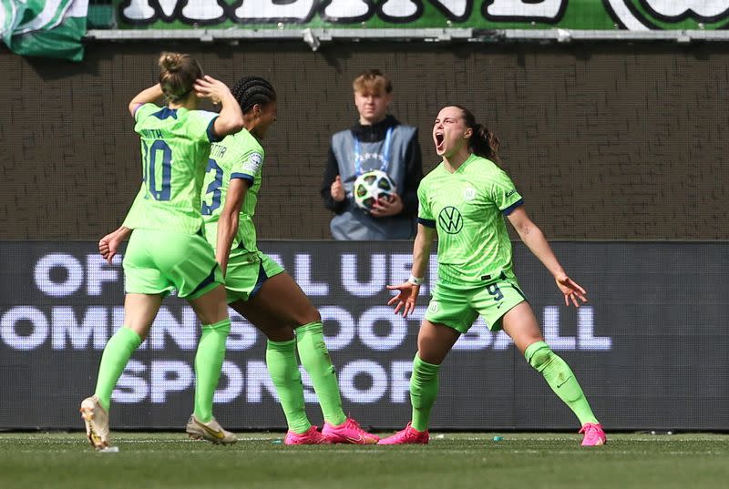 Women's Champions League - Semi Final - First Leg - VfL Wolfsburg v Arsenal