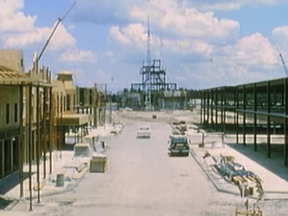 magic kingdom construction