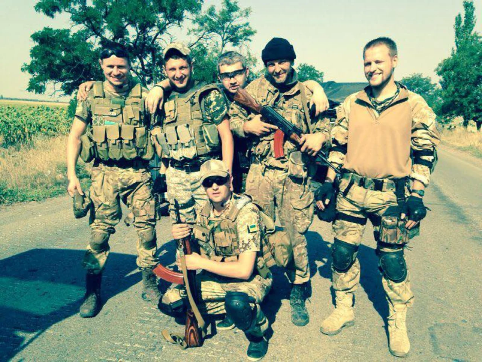 Dmytro Holitsyn (center) in the Shakhtarsk battalion <span class="copyright">social networks</span>
