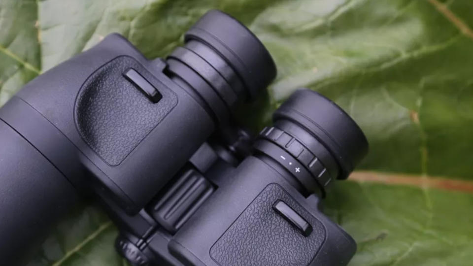 Review photo of the Nikon 10x50 Aculon A211
