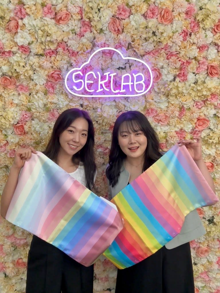 Sisters Lily (left) and Lizzie Heo opened Seklab, a color analysis salon, in Midtown last year. Courtesy of Seklab