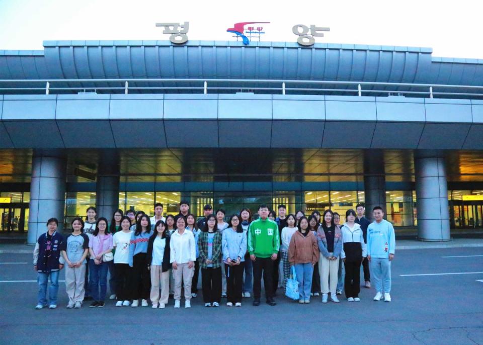 北韓在新冠疫情過後，首度開放留學生入境。41名大陸留學生在昨（2）日抵達北韓首都平壤。