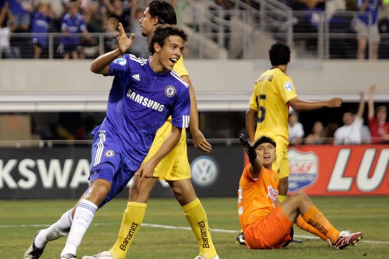 Di Santo marcó un gol en el último amistoso de Chelsea