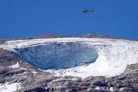 <p>Lors des recherches autour du glacier de la Marmolada.</p>