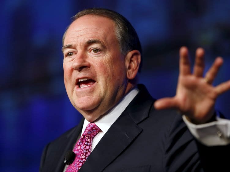 U.S. Republican presidential candidate Mike Huckabee speaks to the 42nd annual meeting of the American Legislative Exchange Council in San Diego, California July 23, 2015.  REUTERS/Mike Blake 