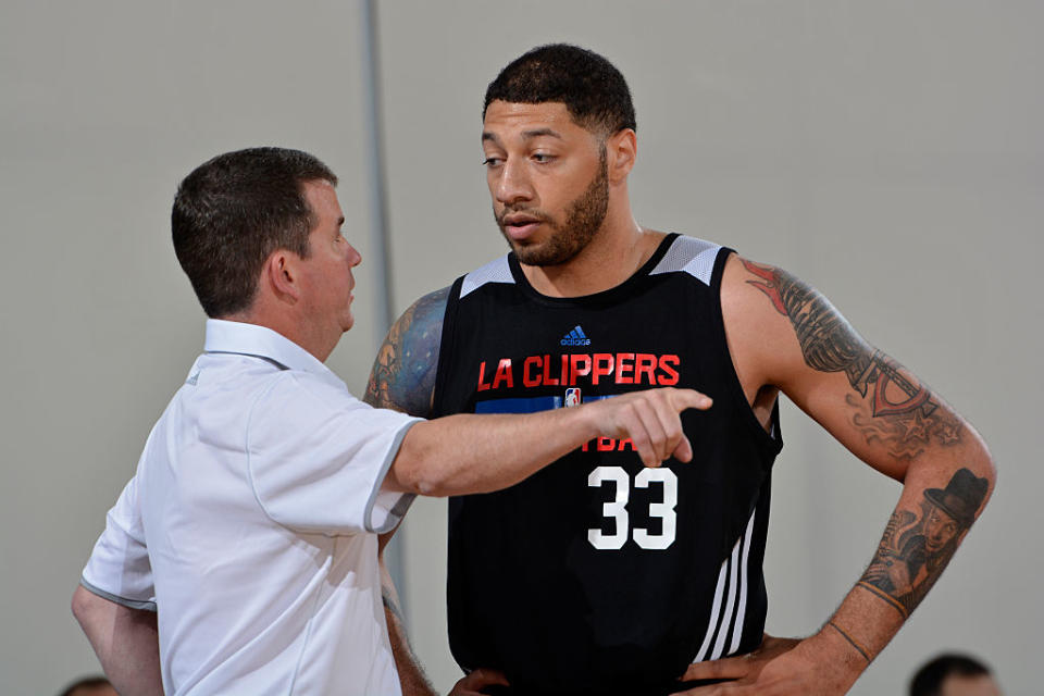 Coach Brendan O’Connor talks to Royce White of the Los Angeles Clippers during an Orlando Summer League on July 5, 2015. (Getty)