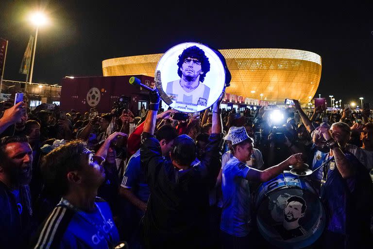 El rostro de Diego Maradona está presente en la previa de la Argentina contra Países Bajos