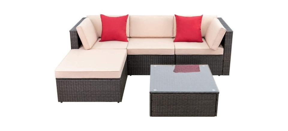 Devoko 5 Pieces Patio Furniture Sets All Weather Outdoor Sectional with light pink cushions and 2 red square pillows