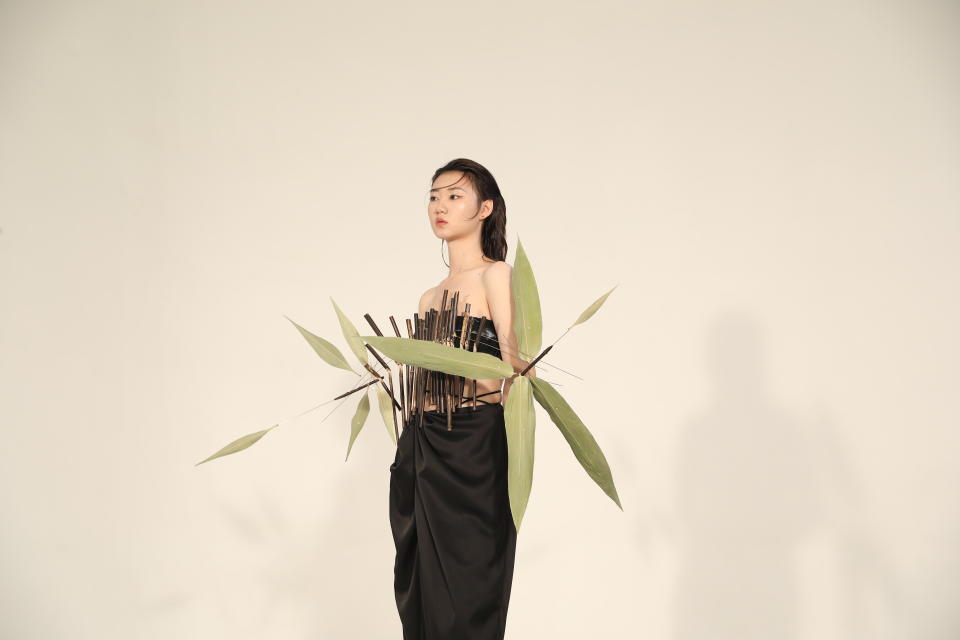 A preview of Siyun Huang's SS23 collection.