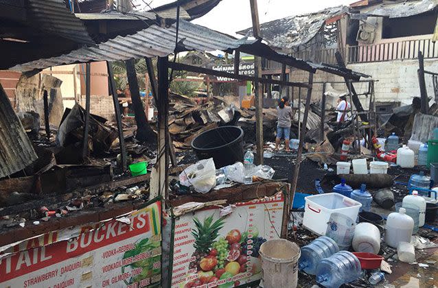 Tourists and locals wake to the aftermath of the blaze. Source: Jaylan Reiher