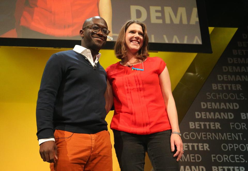 Sam Gyimah, who has defected to the Liberal Democrats, with leader Jo Swinson. (PA)