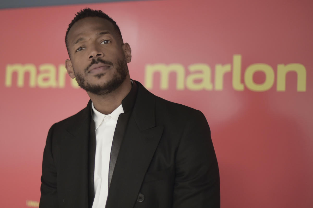 Marlon Wayans zegt dat hij onterecht wordt vervolgd nadat hij racistisch het doelwit was van een poortagent