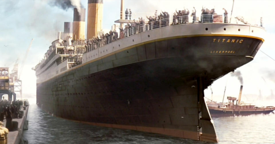 James Cameron contrató a extras que no superaran los 1.70 metros de estatura para transmitir la ilusión de grandiosidad del Titanic en su clásico. Paramount Pictures. (Foto de CBS via Getty Images)