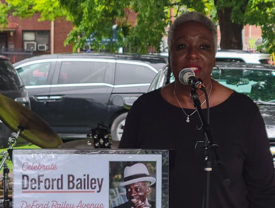 Metro Council At Large member Sharon Hurt speaks at DeFord Bailey street renaming ceremony