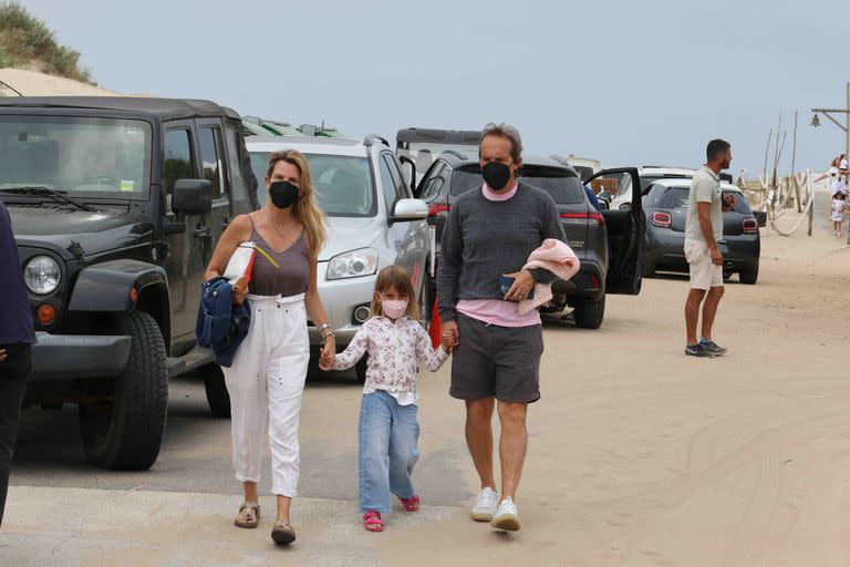 Caro Giménez, hermana de Susana, con su familia en Punta del Este