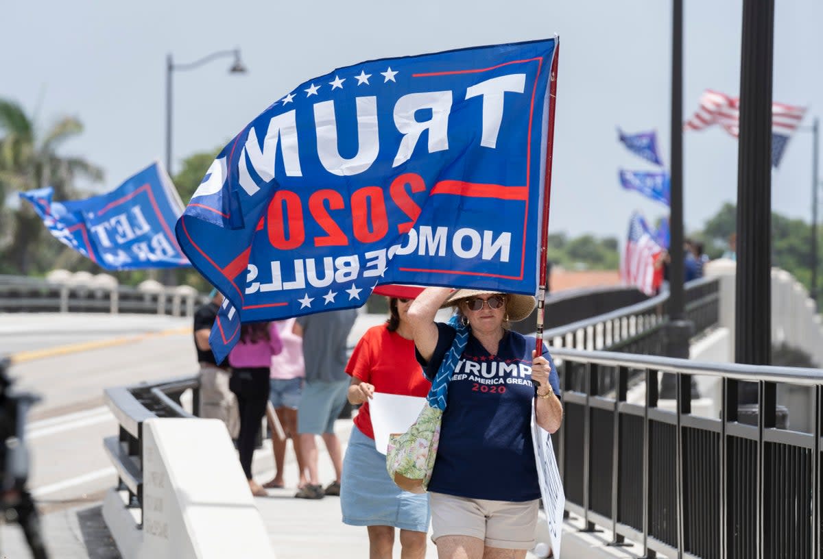 Trump supporters descended on Florida estate  (The Palm Beach Post)