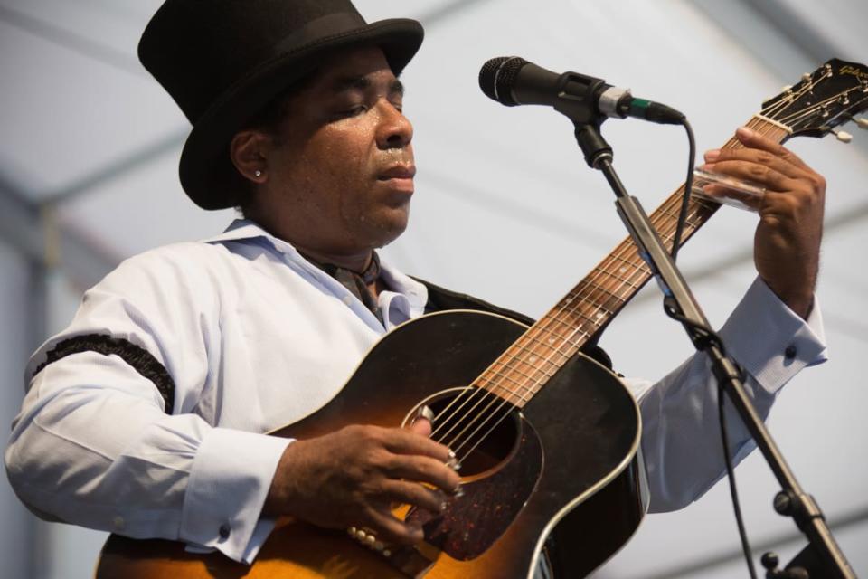 <div class="inline-image__caption"><p>Chris Thomas King performs during the 2014 New Orleans Jazz & Heritage Festival at Fair Grounds Race Course on April 25, 2014 in New Orleans, Louisiana. </p></div> <div class="inline-image__credit">Douglas Mason/Getty </div>