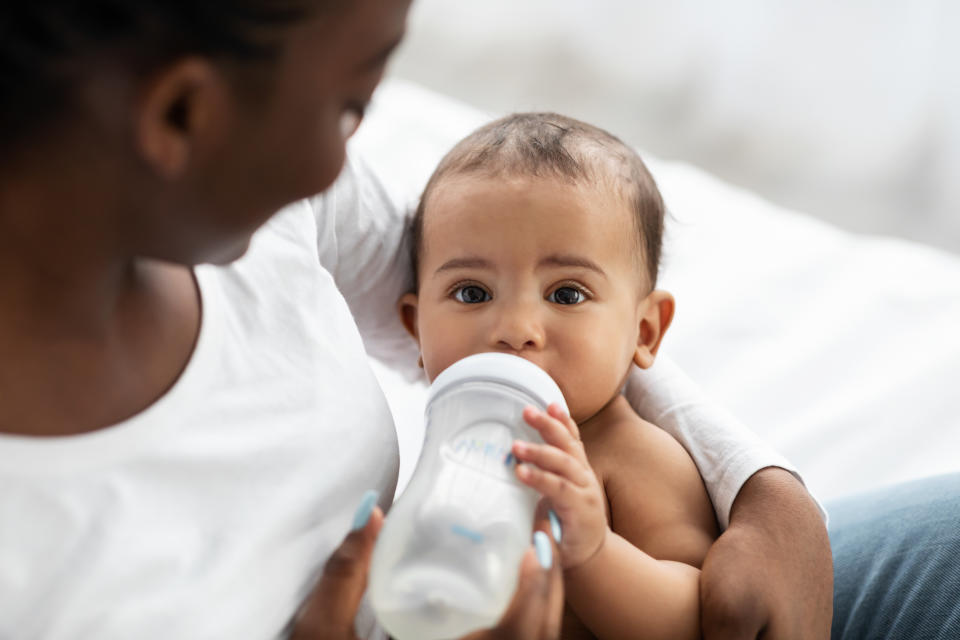 什麼狀況下需要替孩子換配方奶粉品牌？(圖片來源:Getty Images)