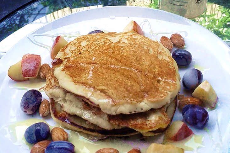 The smoothie can be used to make high protein pancakes.