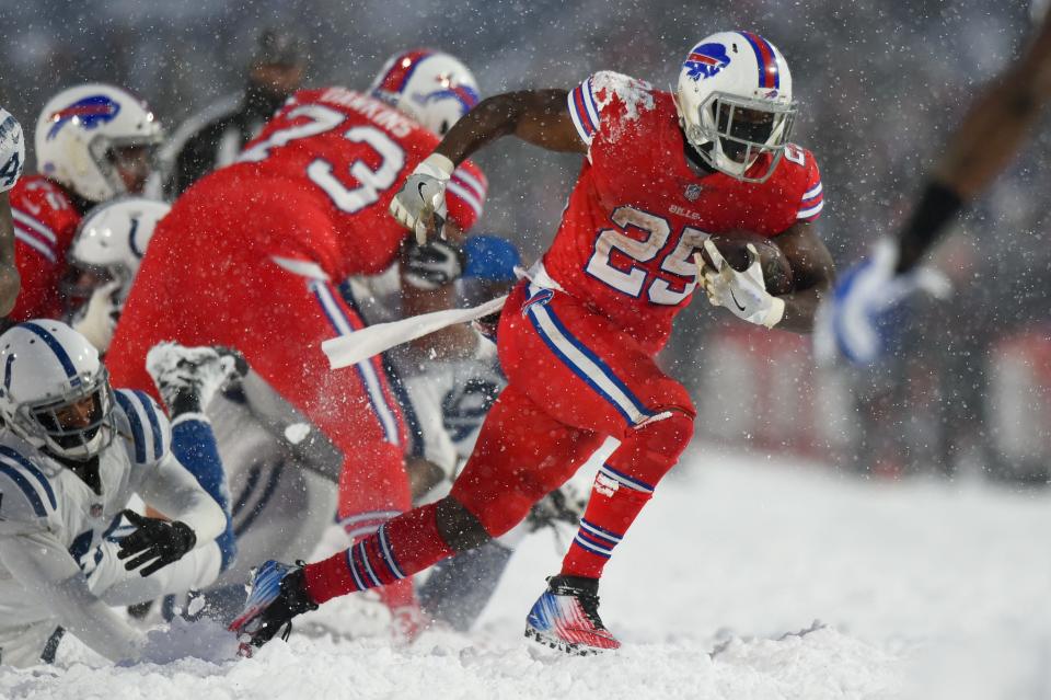 LeSean McCoy runs for the game-winning touchdown in overtime against the Indianapolis Colts at New Era Field on Dec. 10, 2017.