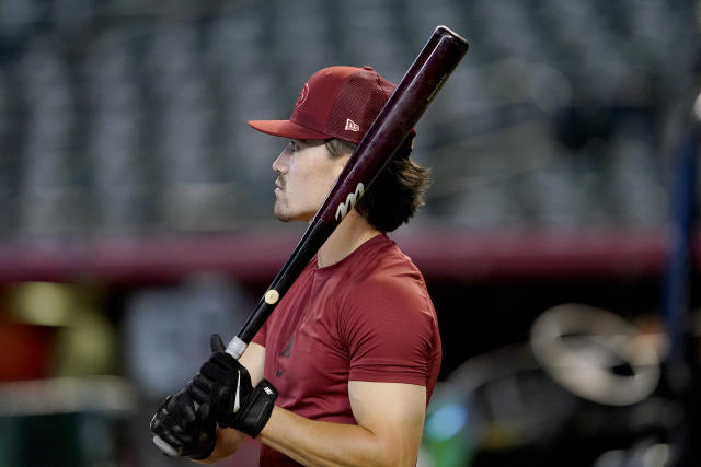 Diamondbacks promote OF prospect Carroll to big leagues