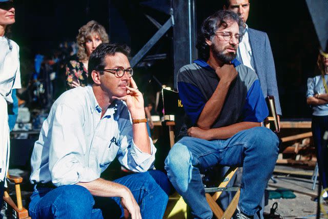 <p>Murray Close</p> Michael Crichton (left) with Steven Spielberg on the set of Jurassic Park in 1993.