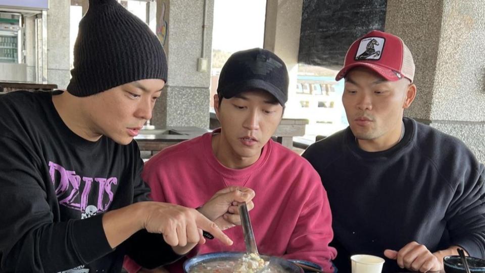 （左起）姚元浩、江宏傑、李玖哲。（圖／翻攝自《就是這味》IG）